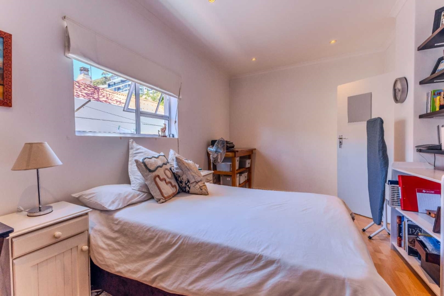 To Let 4 Bedroom Property for Rent in Fresnaye Western Cape